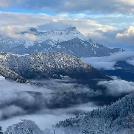 Magical Hideaway 아파트